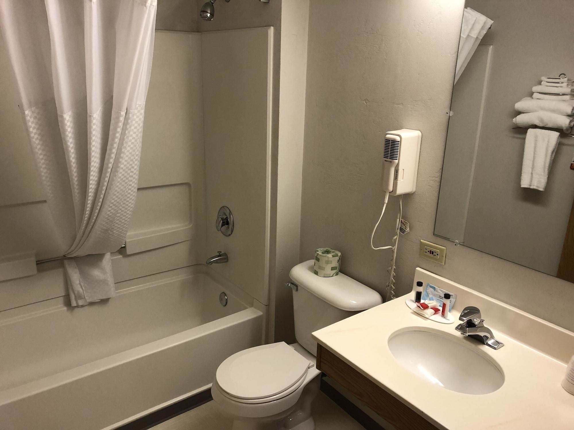 Hotel Super 8 By Wyndham Redmond Extérieur photo
